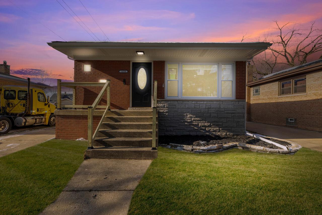 14208 Ingleside Ave., Dolton, IL 60419