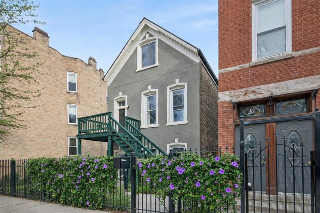 1011 N Mozart St., Chicago, IL 60622