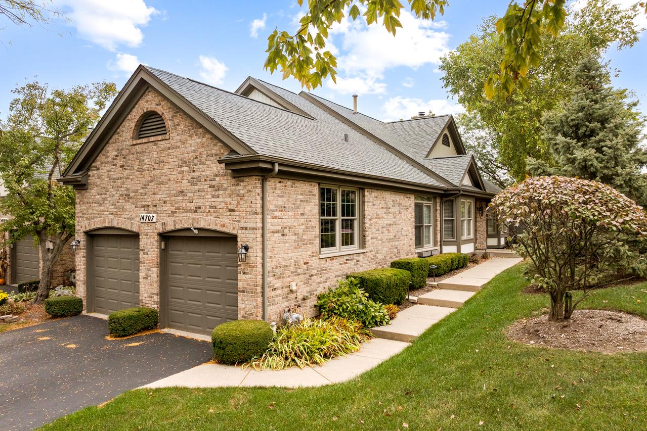 14707 Hollow Tree Rd., Orland Park, IL 60462