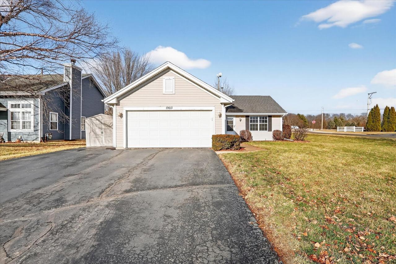 1903 Silverthorn Dr., Byron, IL 61010