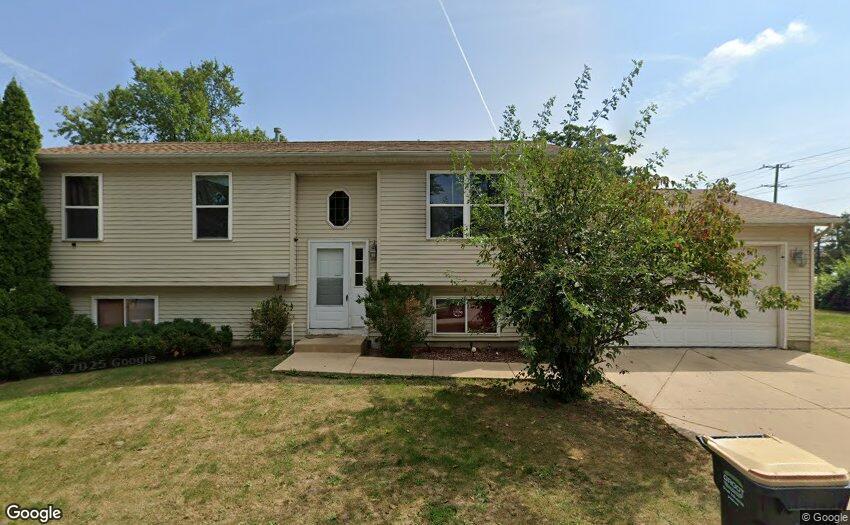 414 E Washington St., Round Lake Park, IL 60073