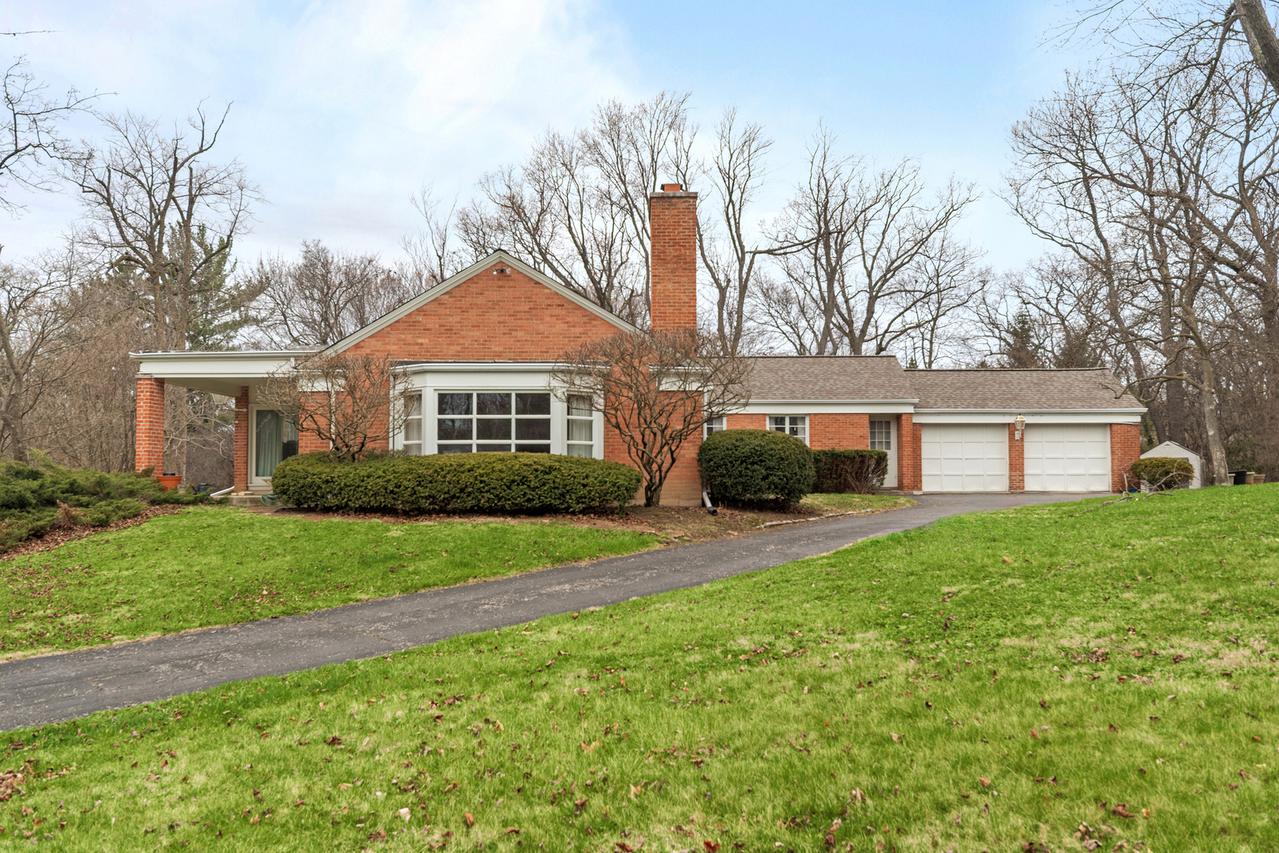 262 E Foster Pl., Lake Forest, IL 60045