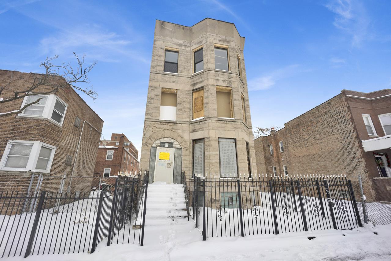 5813 S Wabash Ave., Chicago, IL 60637