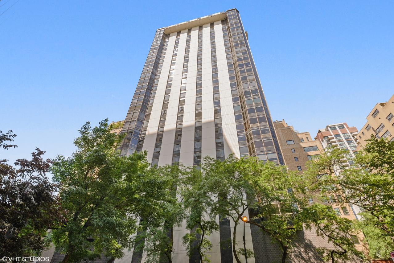 1310 N Ritchie Ct. #5B, Chicago, IL 60610