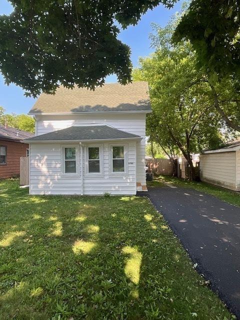 1703 Hermon Ave., Zion, IL 60099