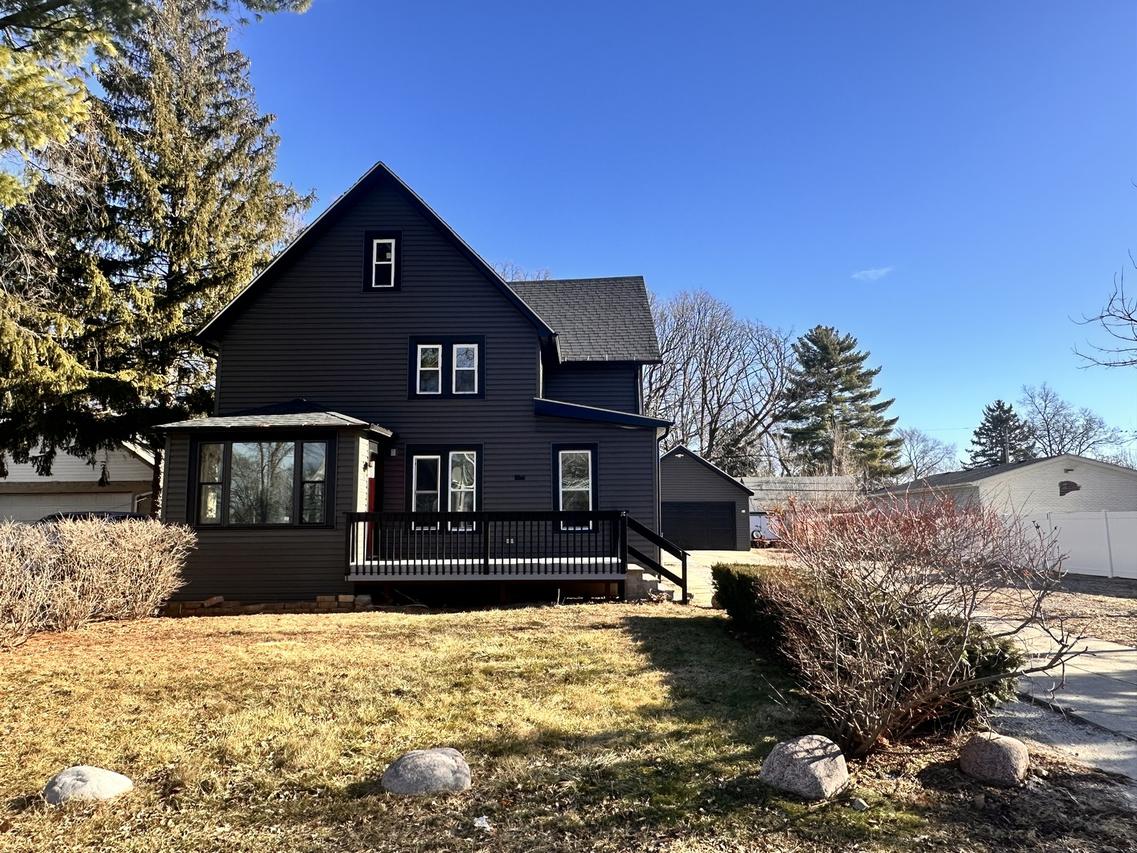 1338 Jackson St., Montgomery, IL 60538