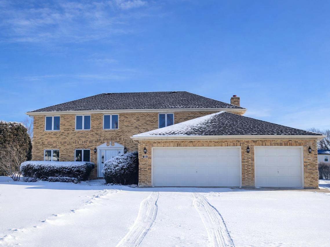 729 N 8th Ave., Addison, IL 60101