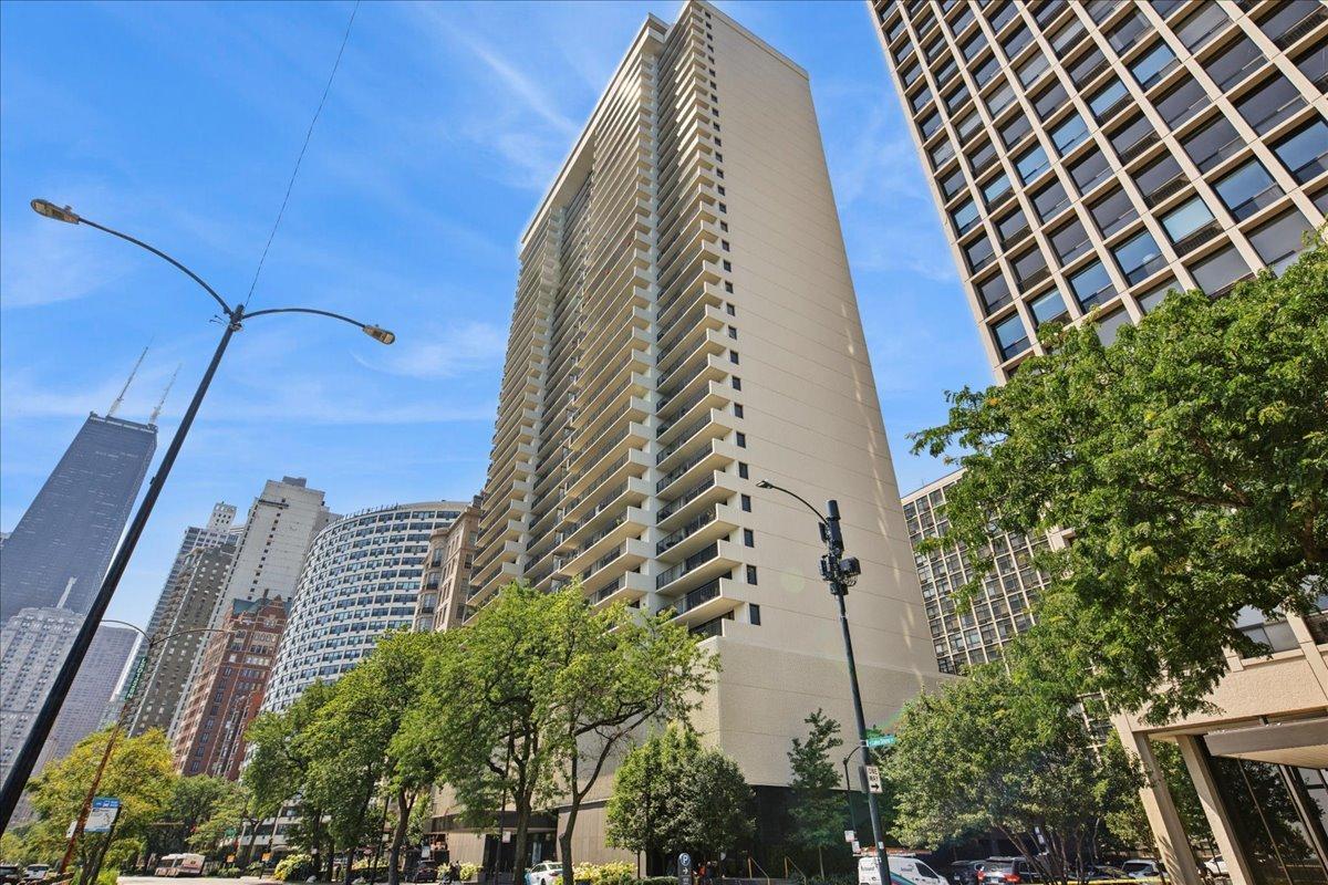 1212 N Lake Shore Dr. #34BN, Chicago, IL 60610