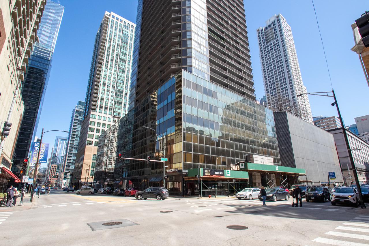 10 E Ontario St. #2808, Chicago, IL 60611