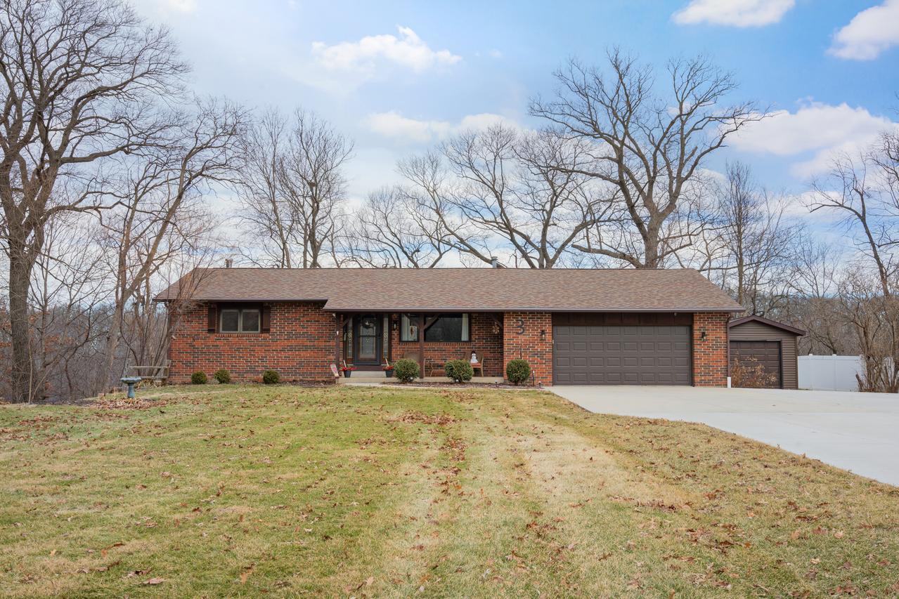3 Timber Ln., Geneseo, IL 61254