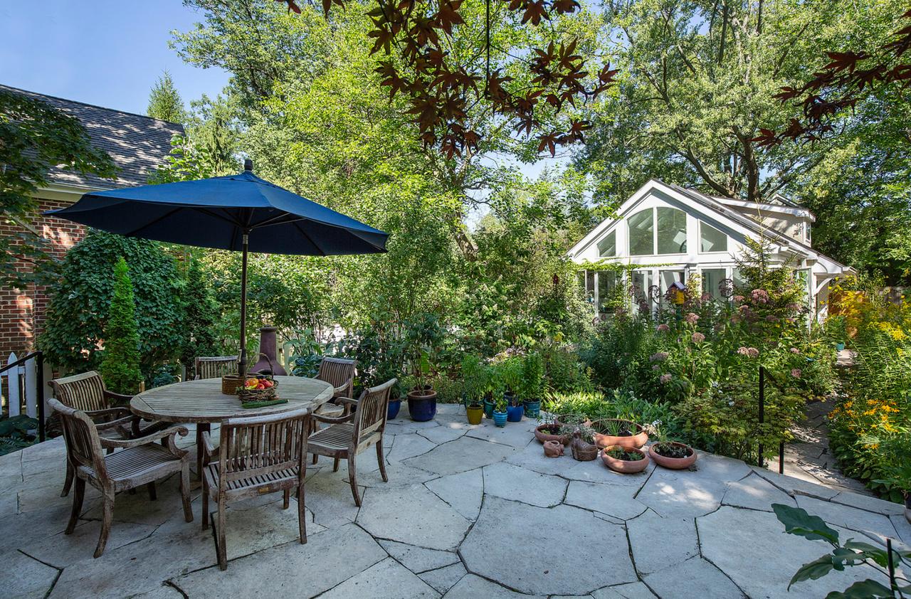 1409 Asbury Ave., Winnetka, IL 60093