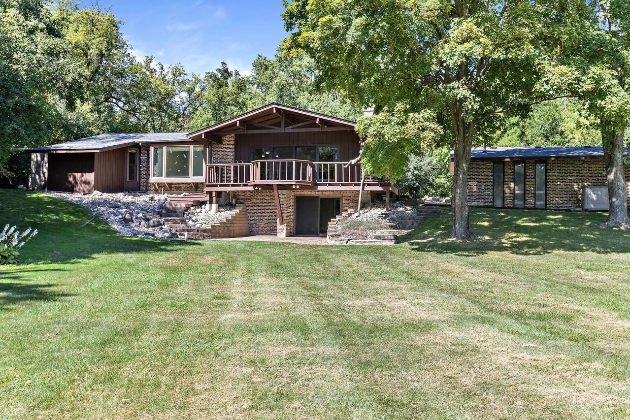 330 S Barrington Rd., Barrington, IL 60010