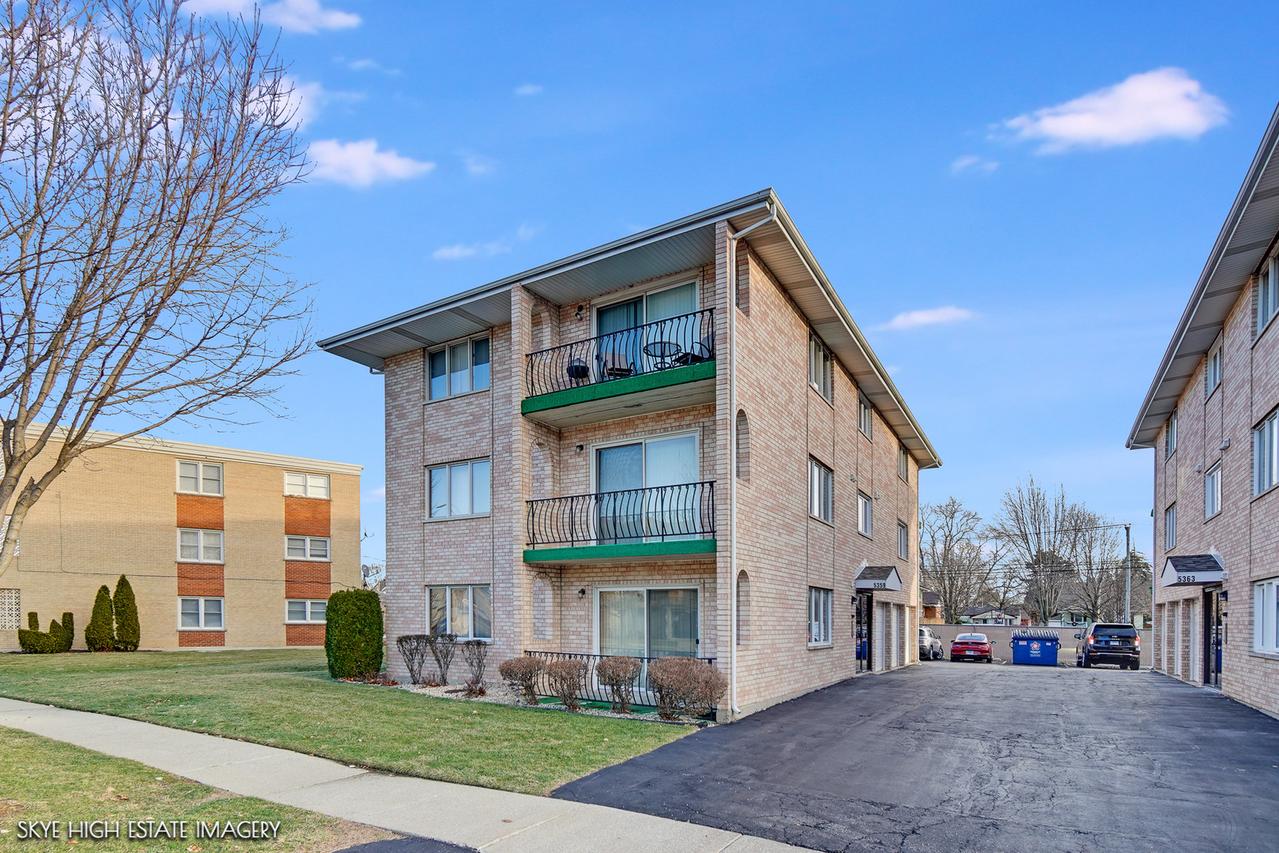 5359 Edison Ave. #3S, Oak Lawn, IL 60453