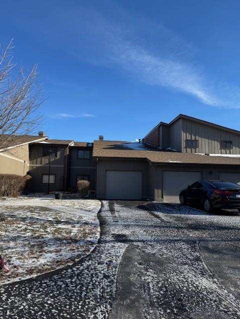 2S405 Emerald Green Dr. #D, Warrenville, IL 60555