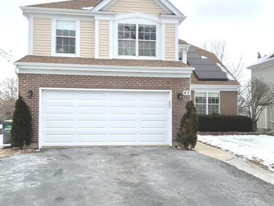 43 Augusta Dr., Streamwood, IL 60107