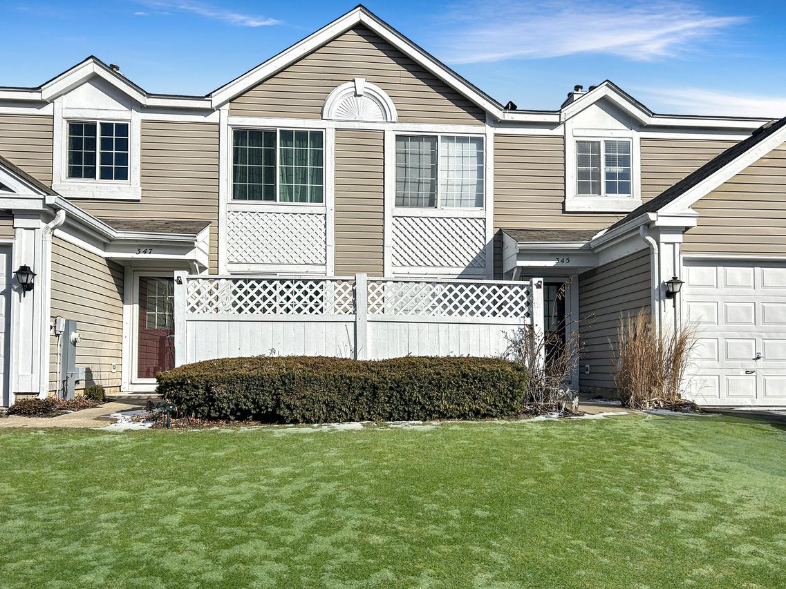 345 Gregory St., Aurora, IL 60504