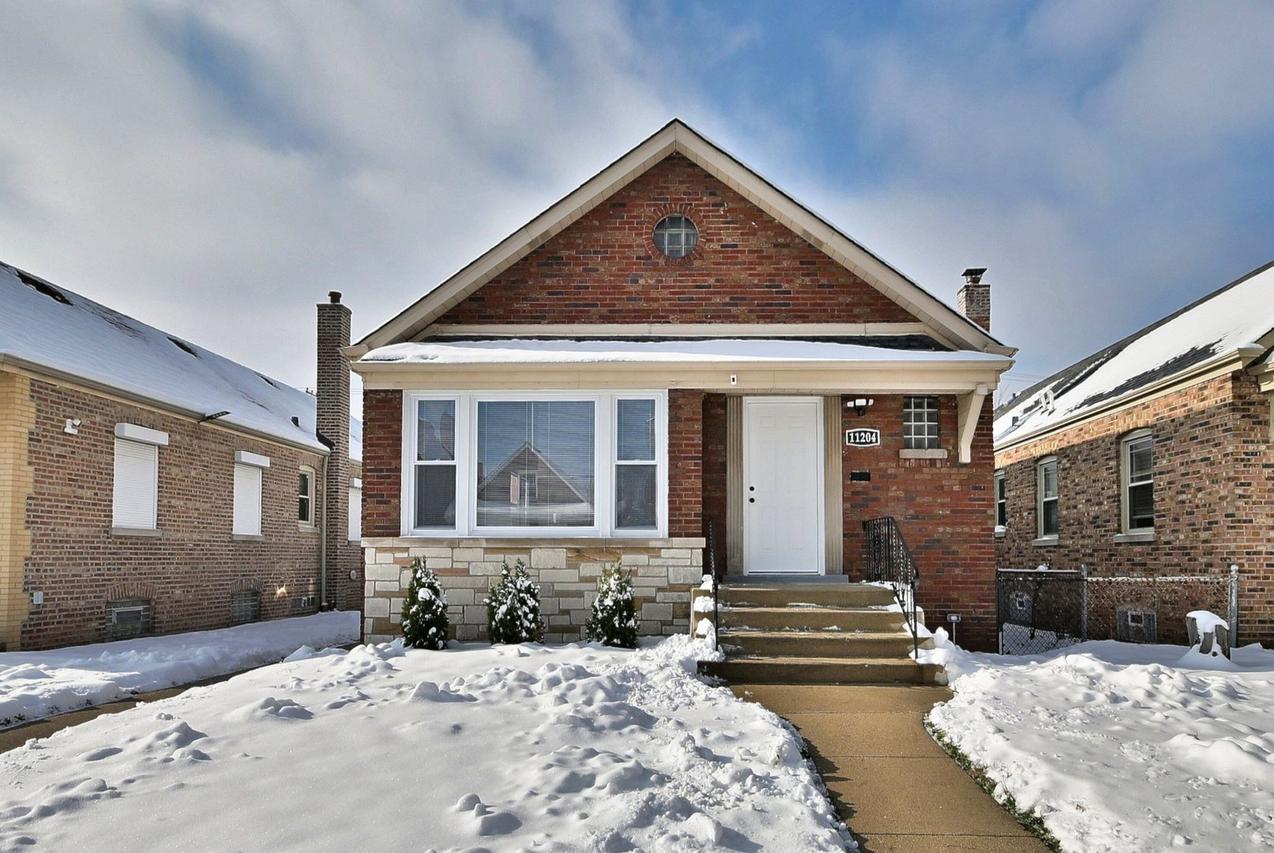 11204 S Emerald Ave., Chicago, IL 60628