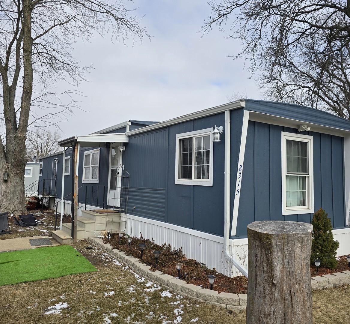 2315 Hickory Ln., Sycamore, IL 60178