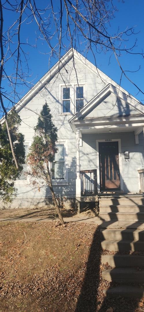 2831 8th Ave., Rock Island, IL 61201