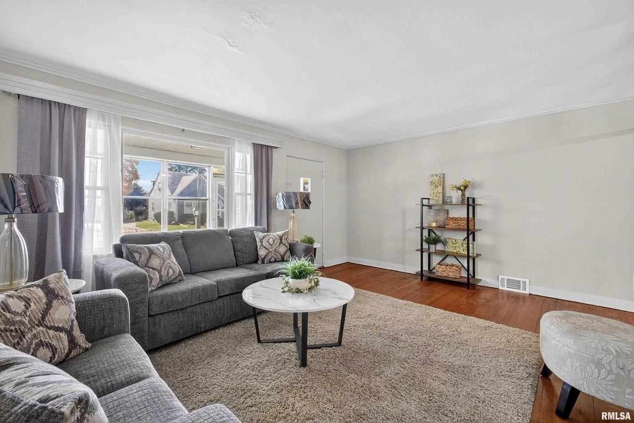 3117 25th Ave., Rockisland, IL 61201