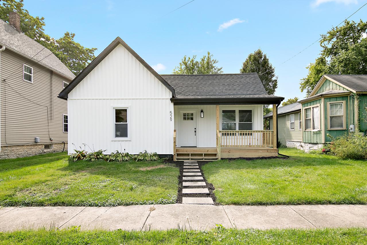 529 E 4th St., Momence, IL 60954