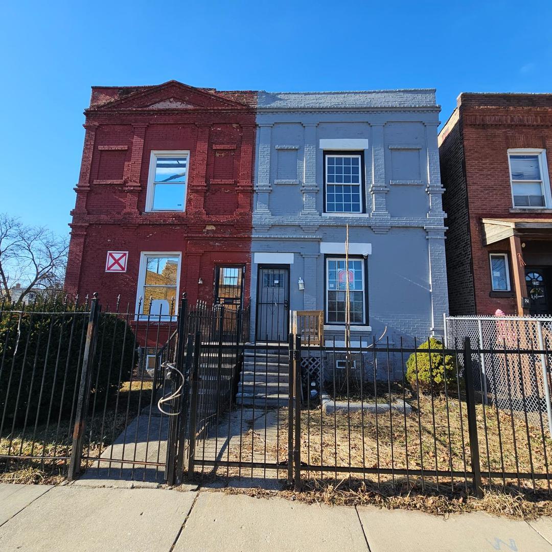 232 N La Crosse Ave., Chicago, IL 60651