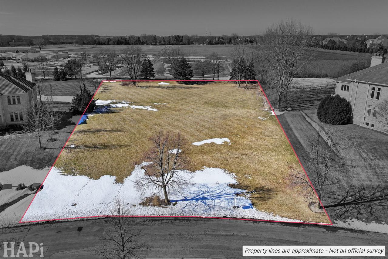 19 Star Ln., South Barrington, IL 60010