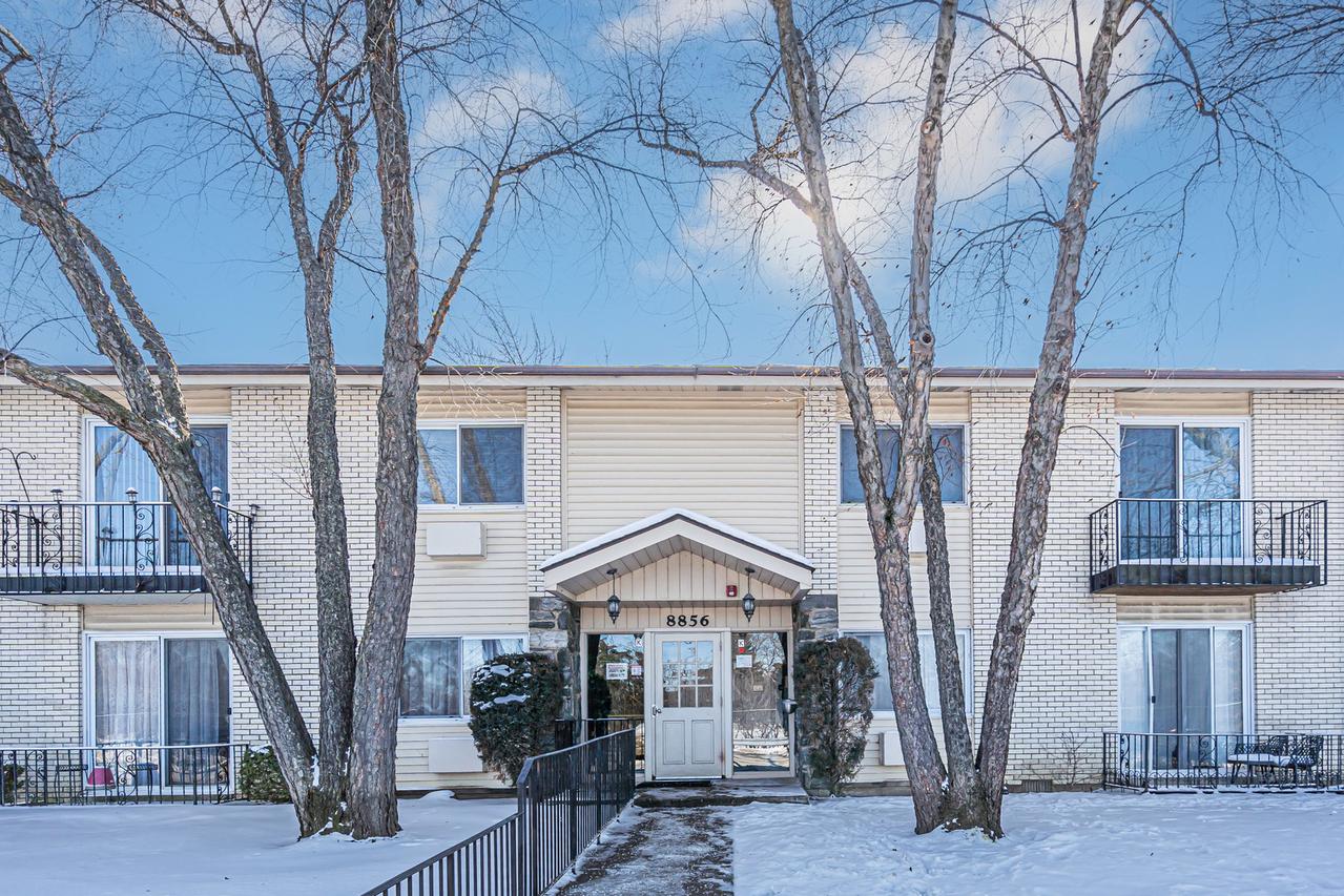8856 N Northshore Dr. #2C, Des Plaines, IL 60016