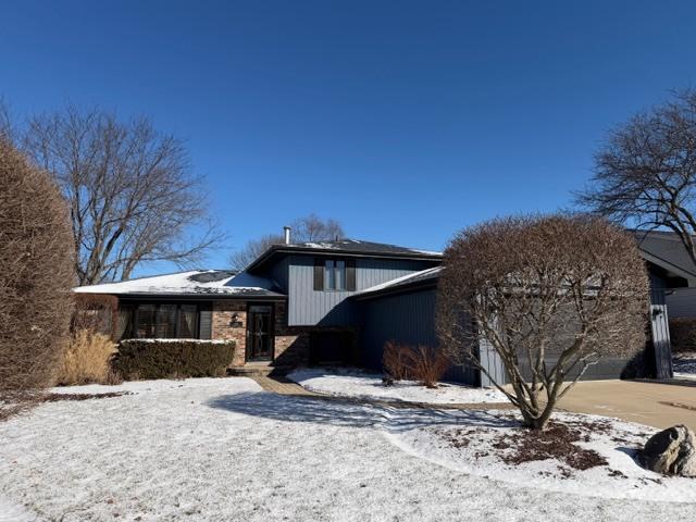 1110 Rushwood Ave., Shorewood, IL 60404