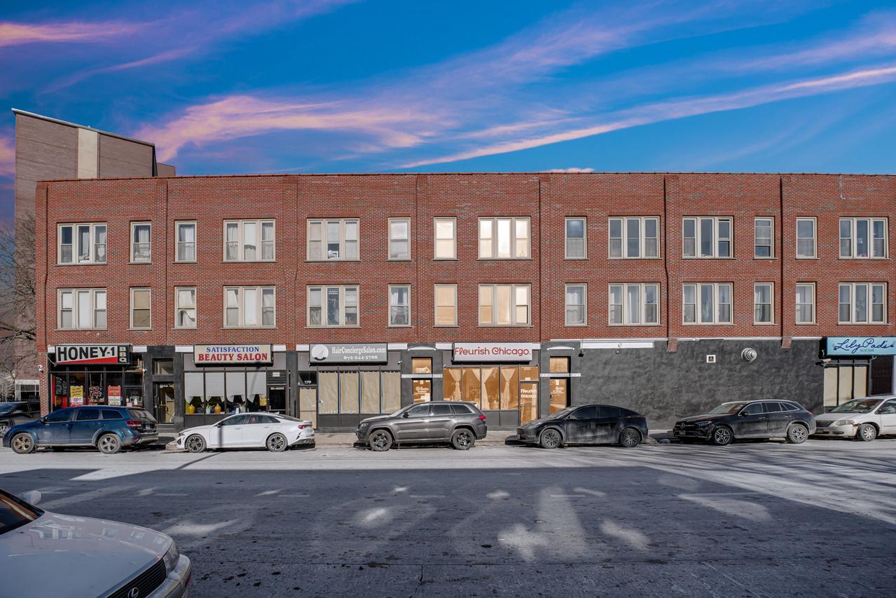 752 E 43rd St. #2E, Chicago, IL 60653