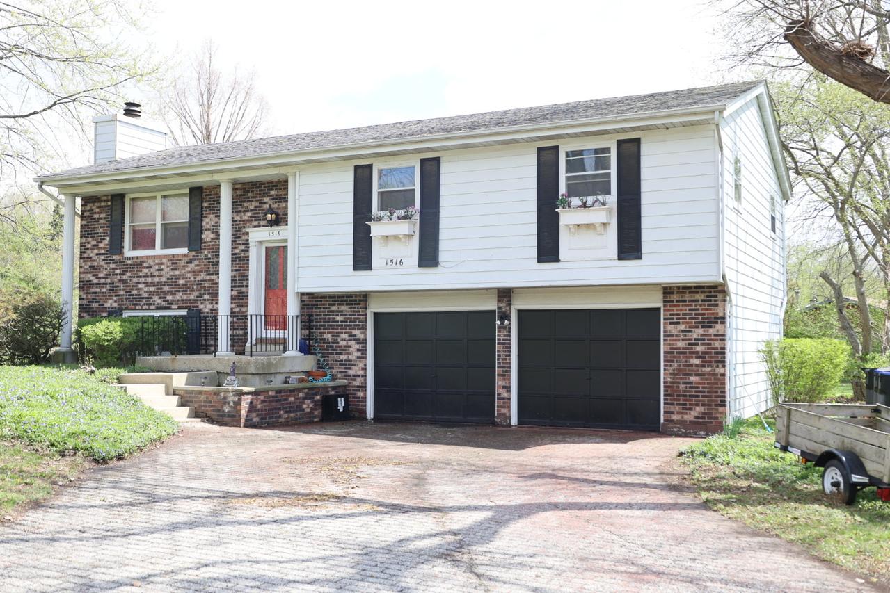 1516 W Sudeenew Dr., Johnsburg, IL 60051