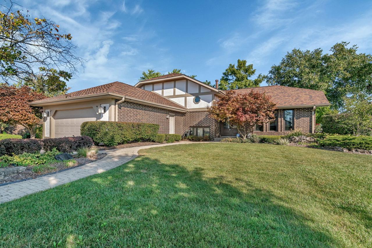 8134 Uxbridge Dr., Orland Park, IL 60462