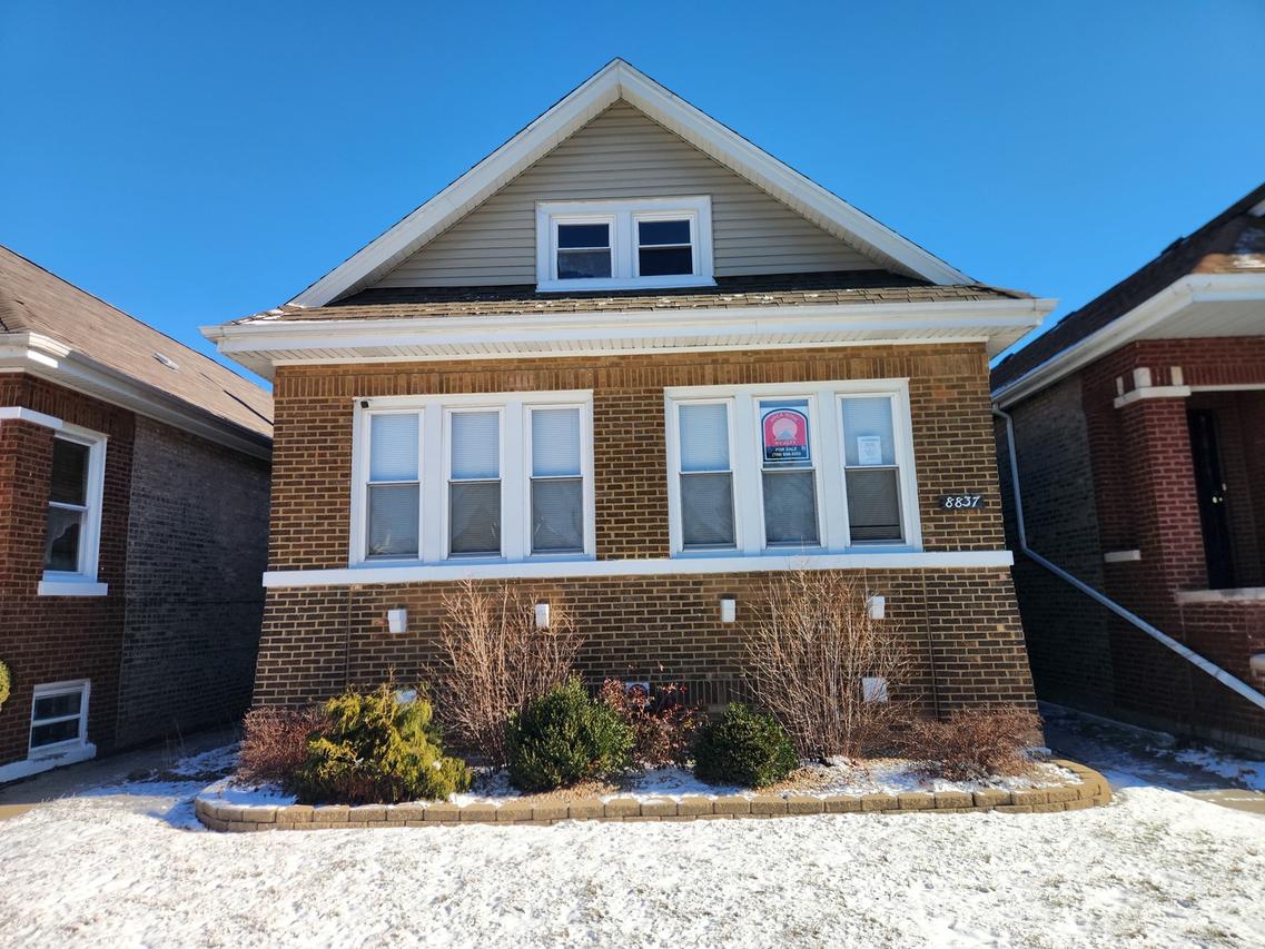 8837 S Throop St., Chicago, IL 60620