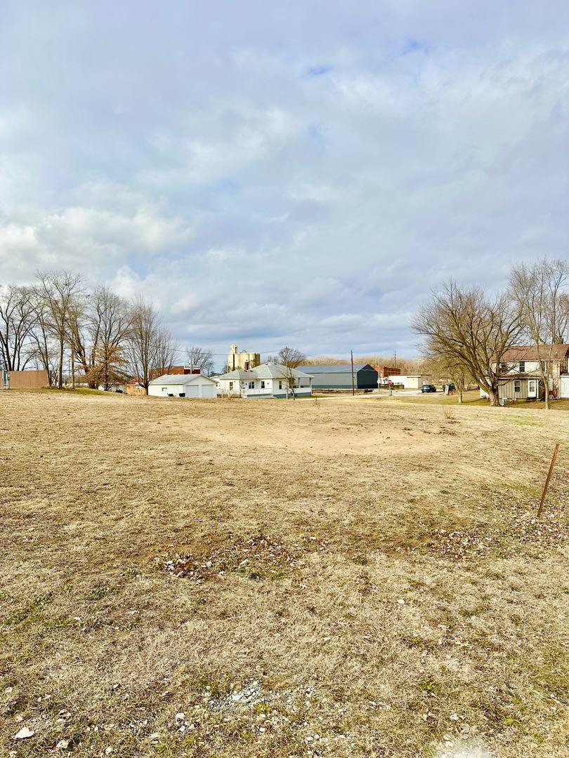 208 & 210 S 5th St., Keithsburg, IL 61442