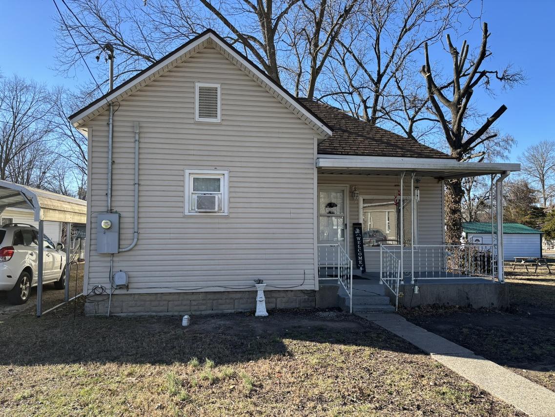 403 Layman St., Benton, IL 62812