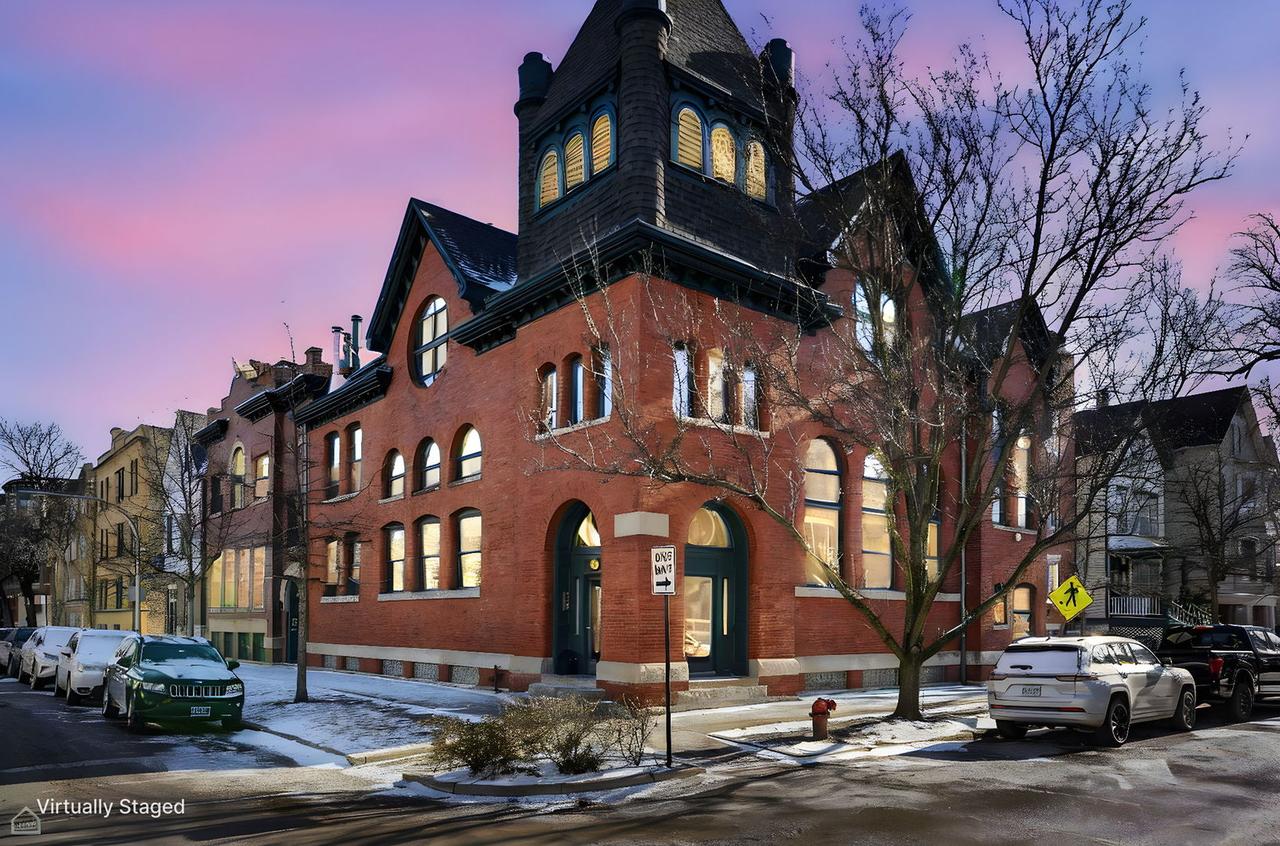 3057 N Clifton Ave. #2, Chicago, IL 60657