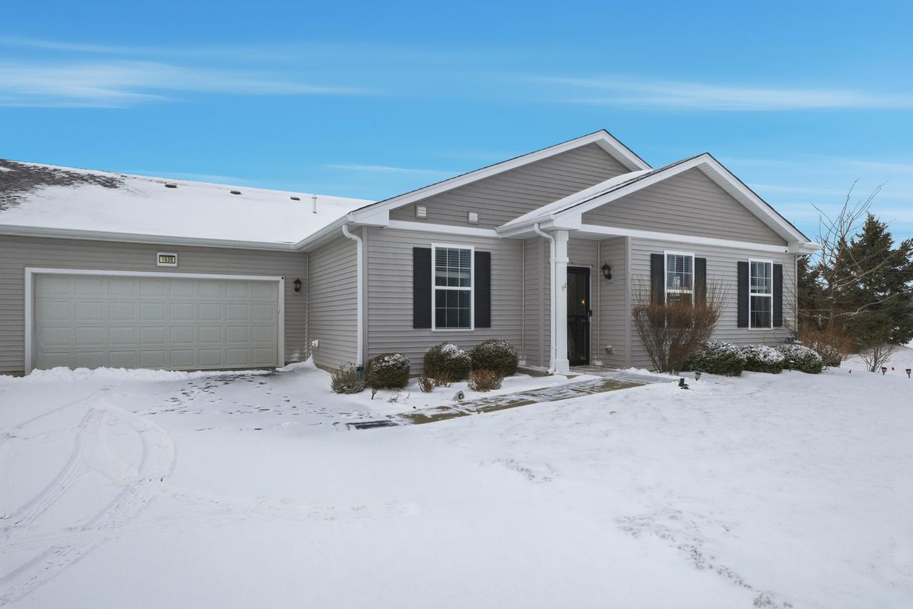 1838 Southern Cir., Pingree Grove, IL 60140