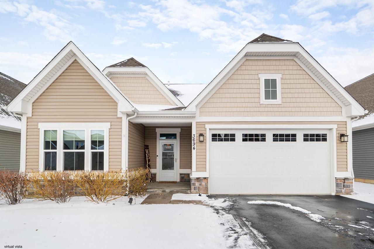 3694 Reddington Cir., Elgin, IL 60124