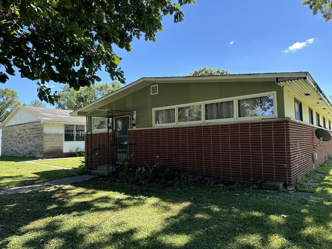 106 Green St., Newman, IL 61942