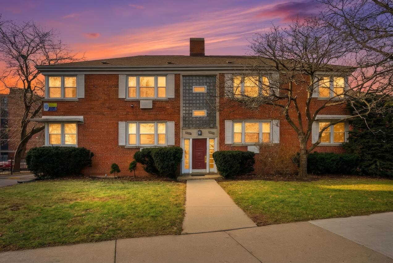 6550 N Ridge Blvd. #2, Chicago, IL 60626