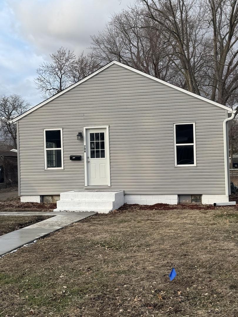706 W 9th St., Sterling, IL 61081