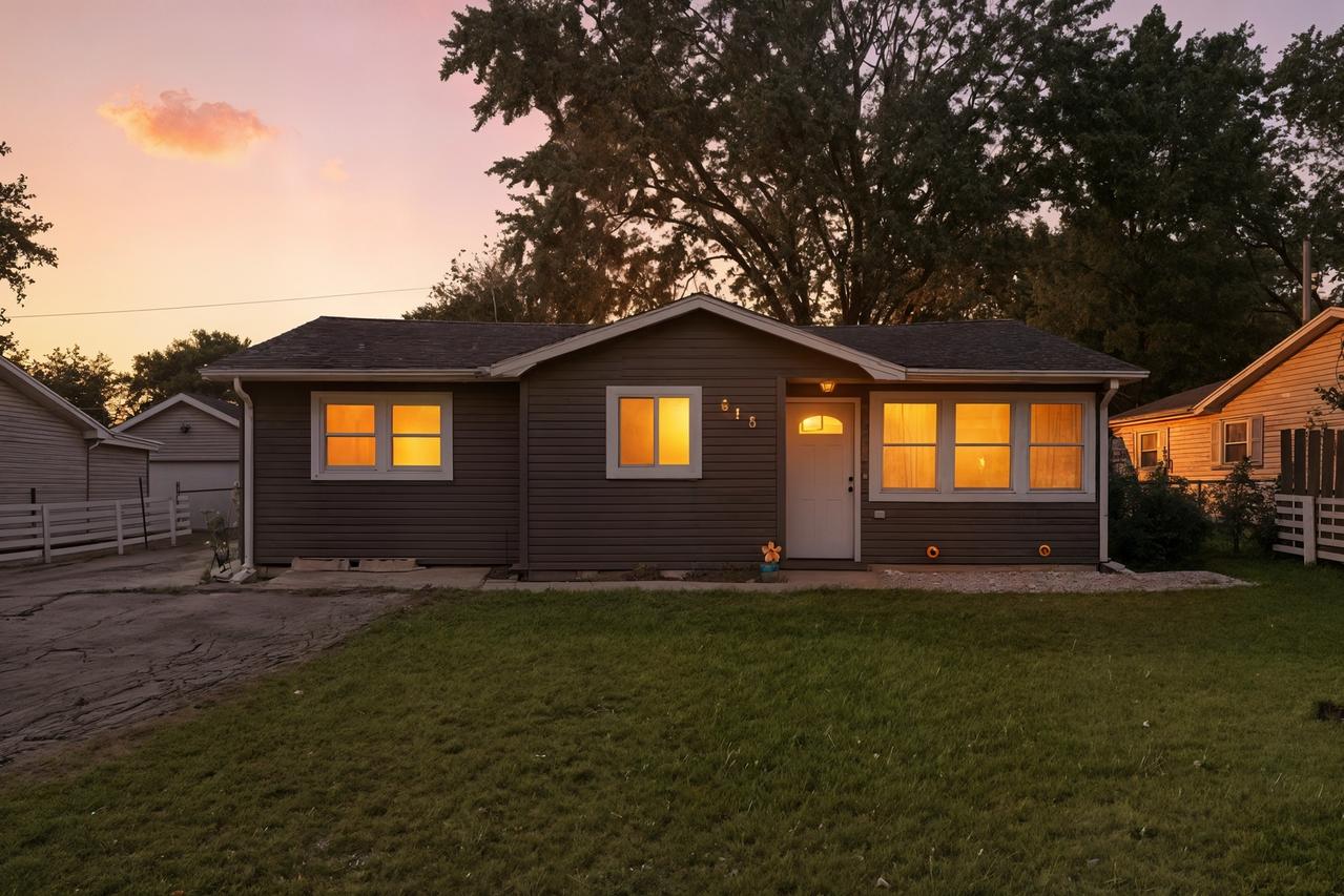 515 W Auburn Ln., Crete, IL 60417