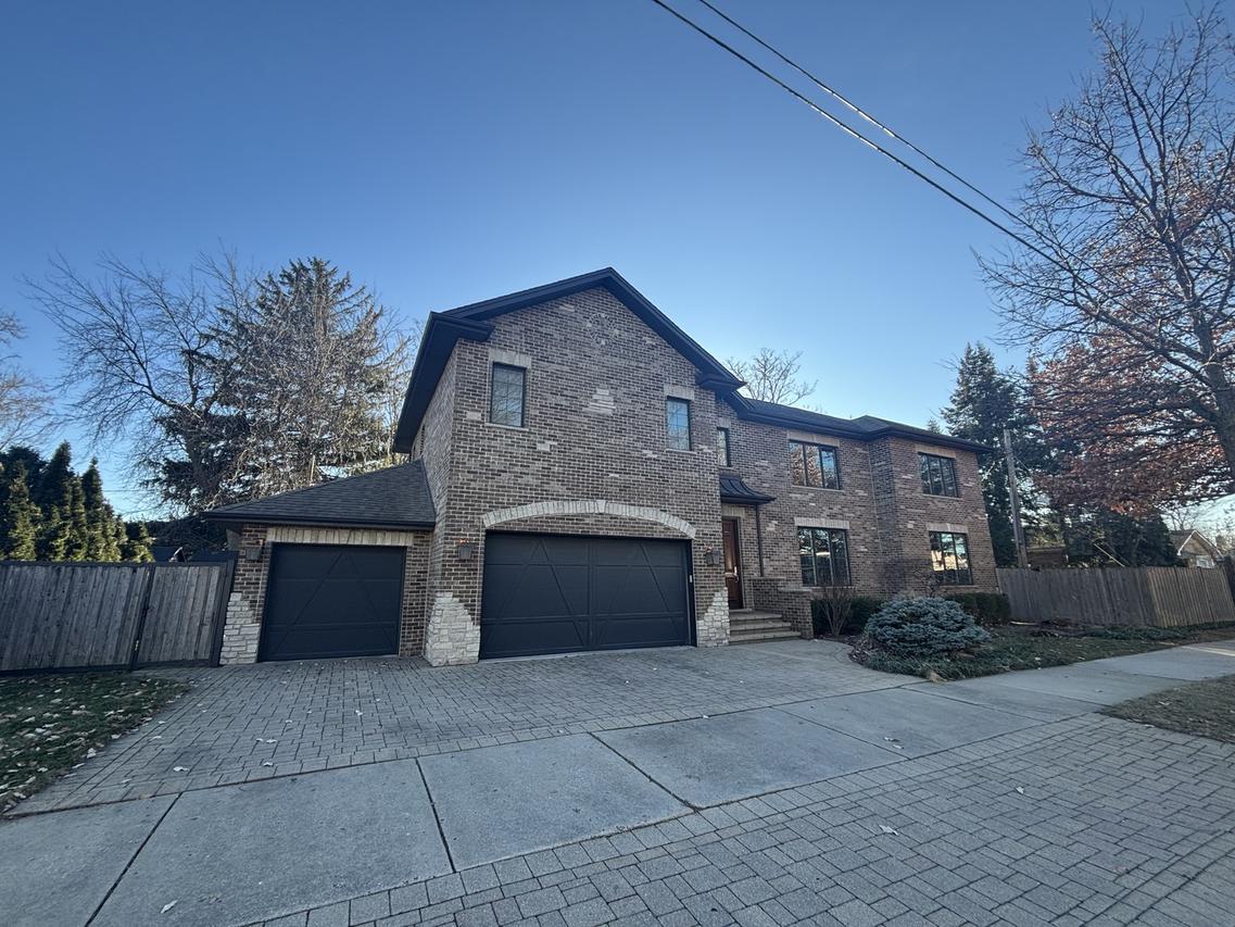 7007 W Hayes Ave., Chicago, IL 60631