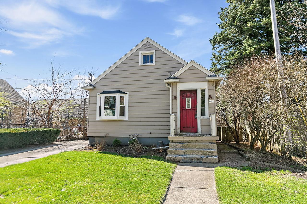 491 Congdon Ave., Elgin, IL 60120