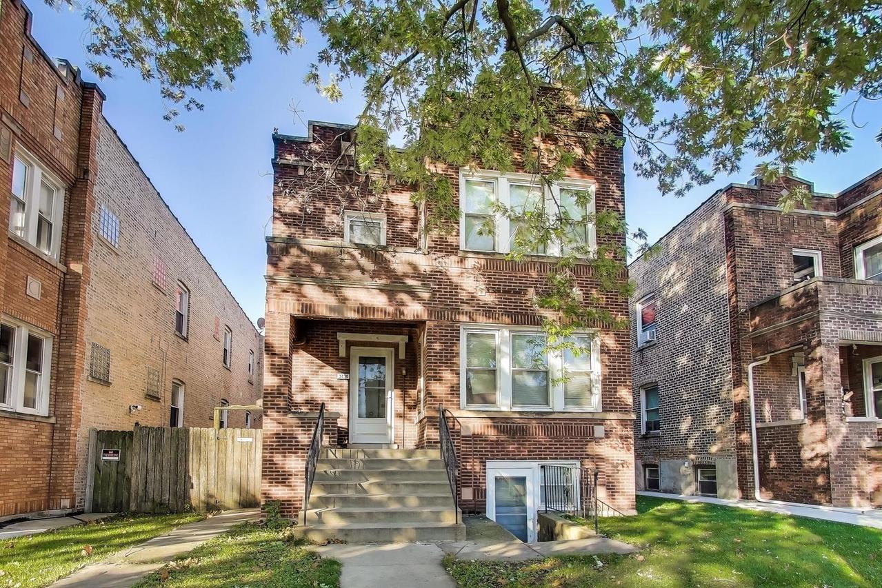 3230 N Keating Ave., Chicago, IL 60641