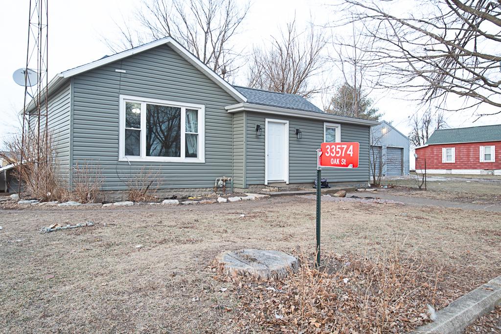 33574 Oak St., Chenoa, IL 61726