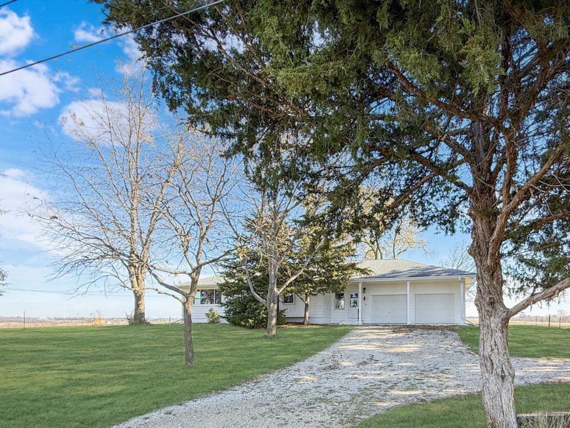 1165 N Henderson Rd., Freeport, IL 61032