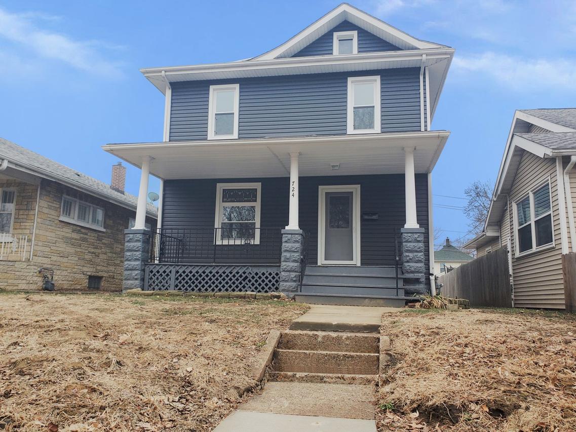 724 20th Ave., East Moline, IL 61244