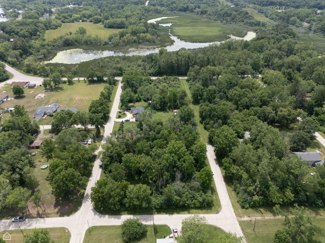 000 Carmen Ave., Mchenry, IL 60050