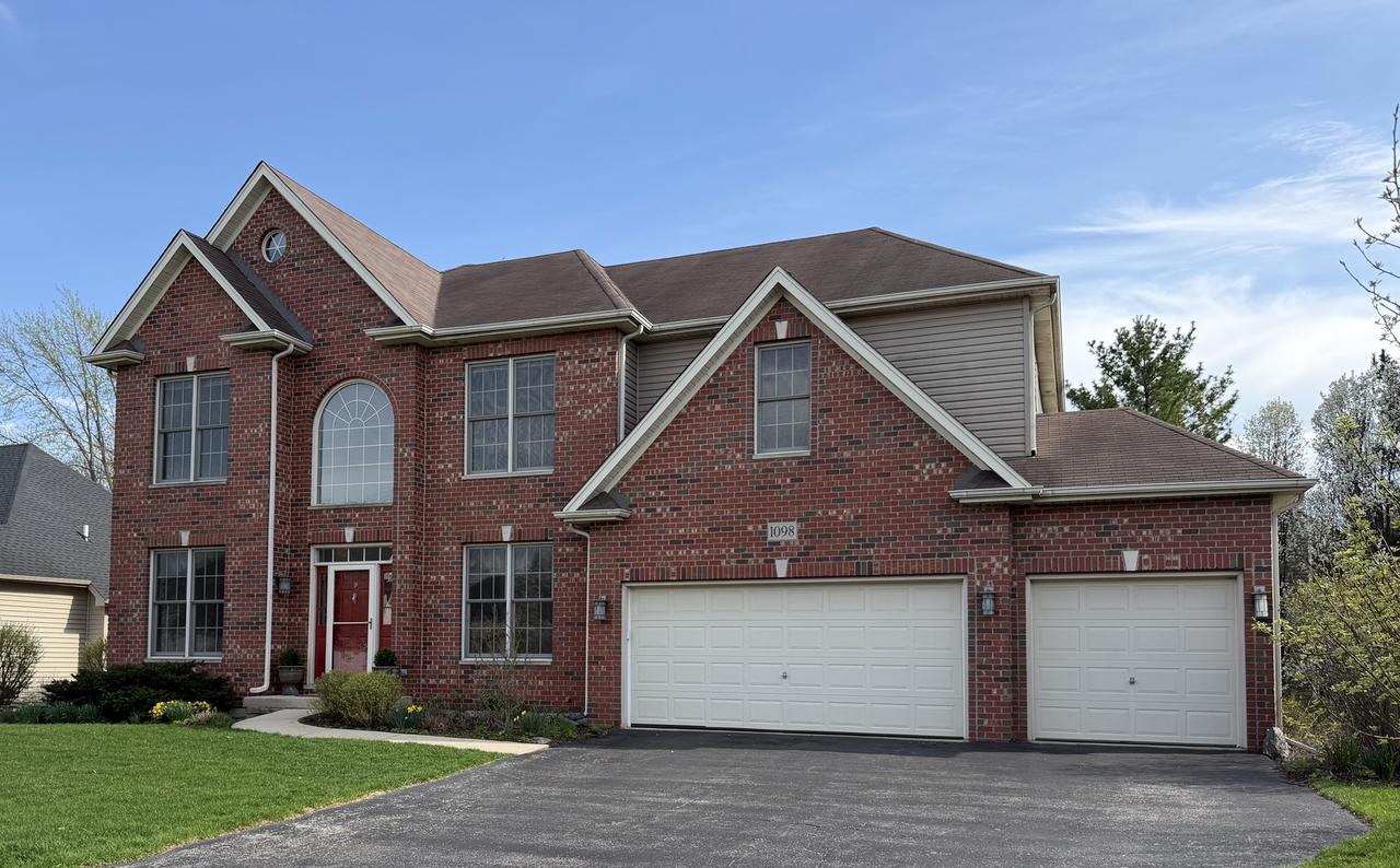 1098 Cleveland Ave., Batavia, IL 60510